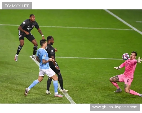 OD资讯：土超惊险一幕 埃德森差点将水杯踢回看台，埃德森助攻