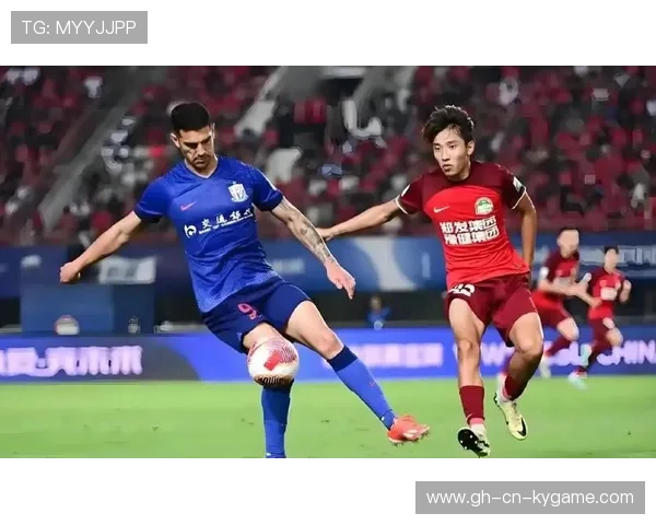 上海申花拉唐边路突破助攻，展现强劲实力